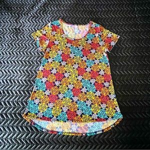 NWOT LuLaRoe Classic Tee, Size M, Silky Material, Bright Colorful Pattern